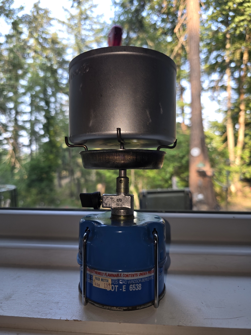 Portable Blue Camping Stove with Pot - Compact Outdoor Cooking